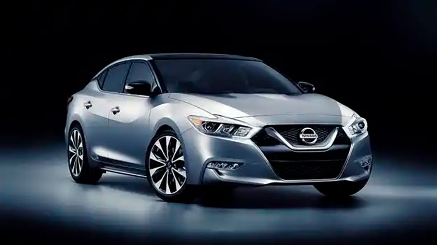 Nissan Maxima: Японский флагман, бросающий вызов сегменту премиальных седанов