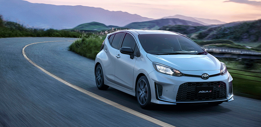 Toyota Aqua: Компактный гибрид для города и не только