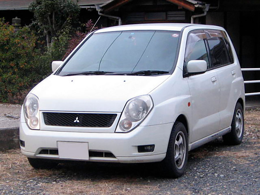 Mitsubishi Dingo: Забытый компактный минивэн, который был революционным для своего времени